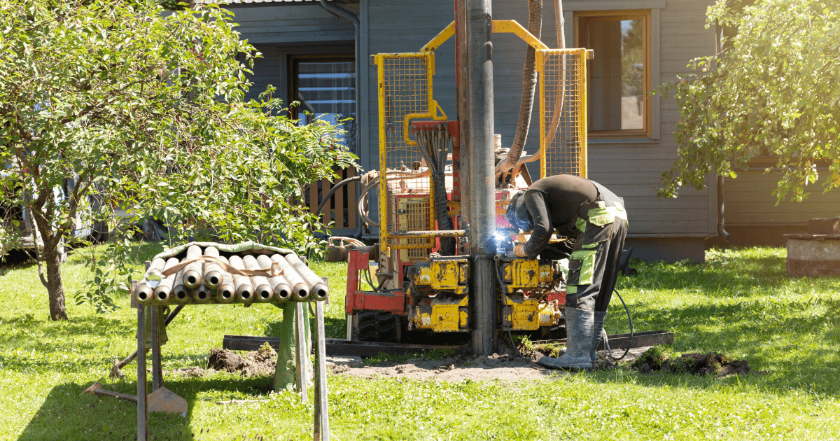 Какую скважину бурить для дачи, а какую для частного дома?