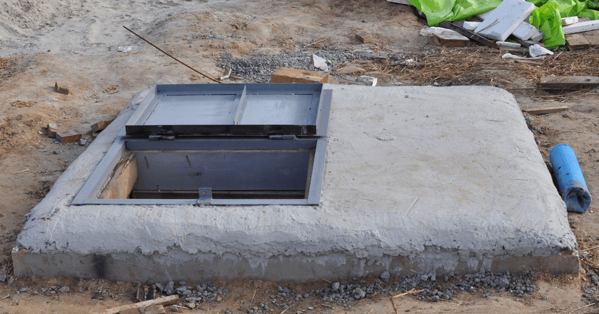 Оборудованная скважина для двух домов